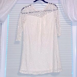 Monteau White lace dress 3/4 sleeves keyhole back bridal boho loose fit
